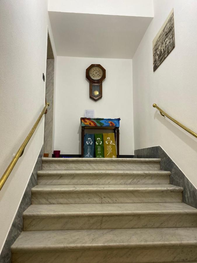 B&B Dormire Dai Grimaldi Gênes Extérieur photo