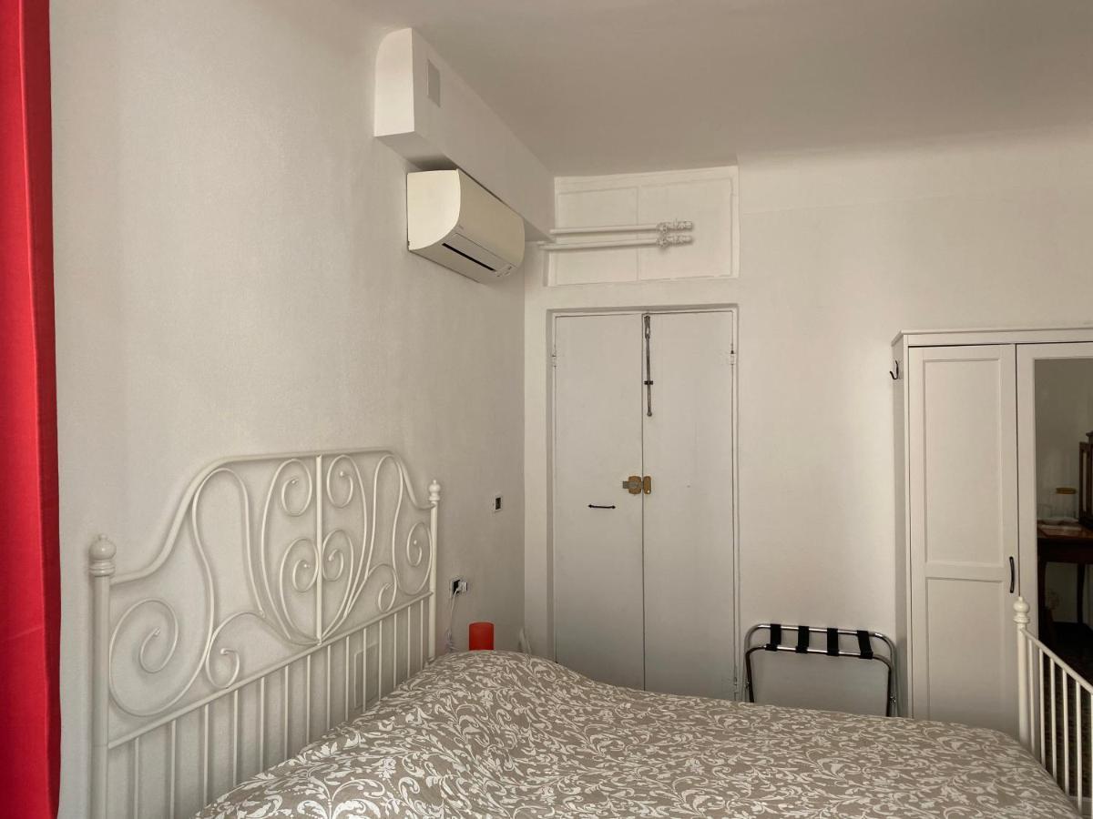 B&B Dormire Dai Grimaldi Gênes Extérieur photo