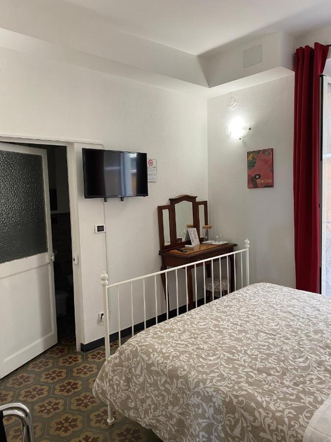 B&B Dormire Dai Grimaldi Gênes Extérieur photo